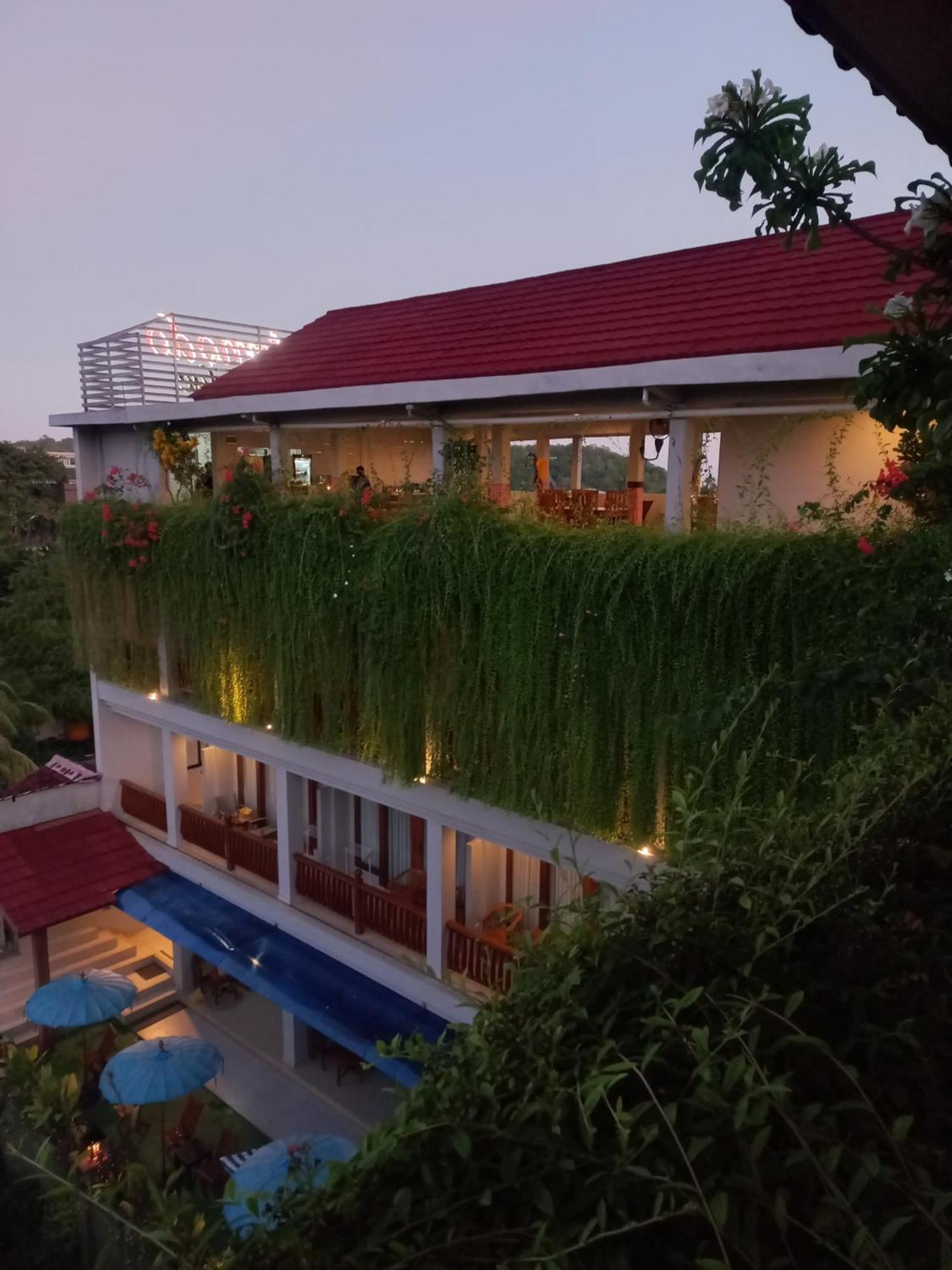 Komodo Lodge Labuan Bajo Eksteriør billede