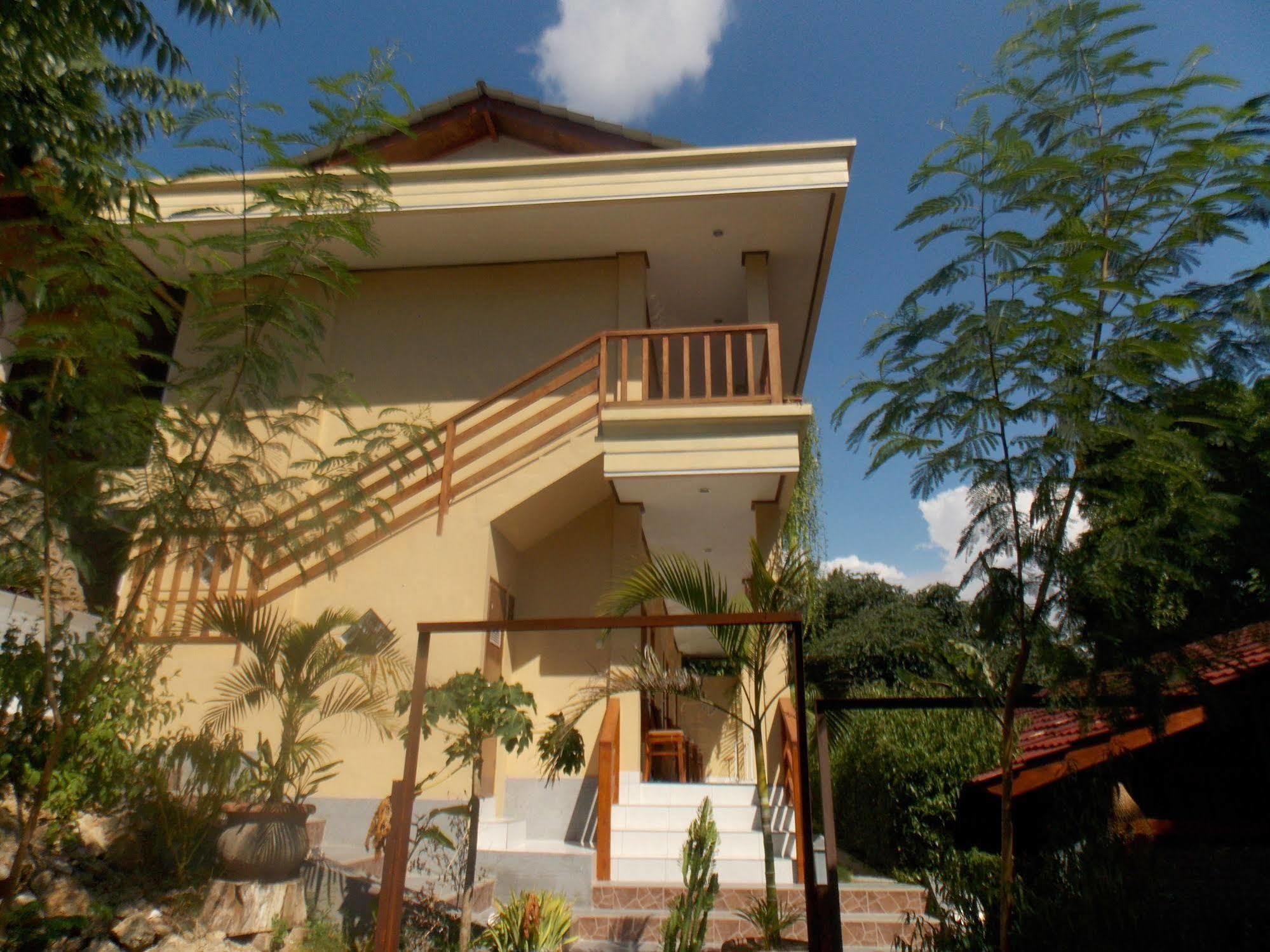 Komodo Lodge Labuan Bajo Eksteriør billede